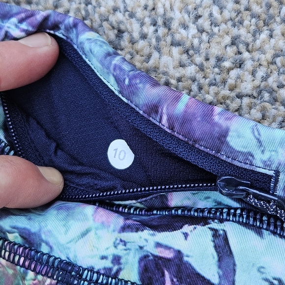 Lululemon Run: Top Speed Crop Iridescent Multi Color Leggings Yoga Pants Size 10 - Picture 11 of 15